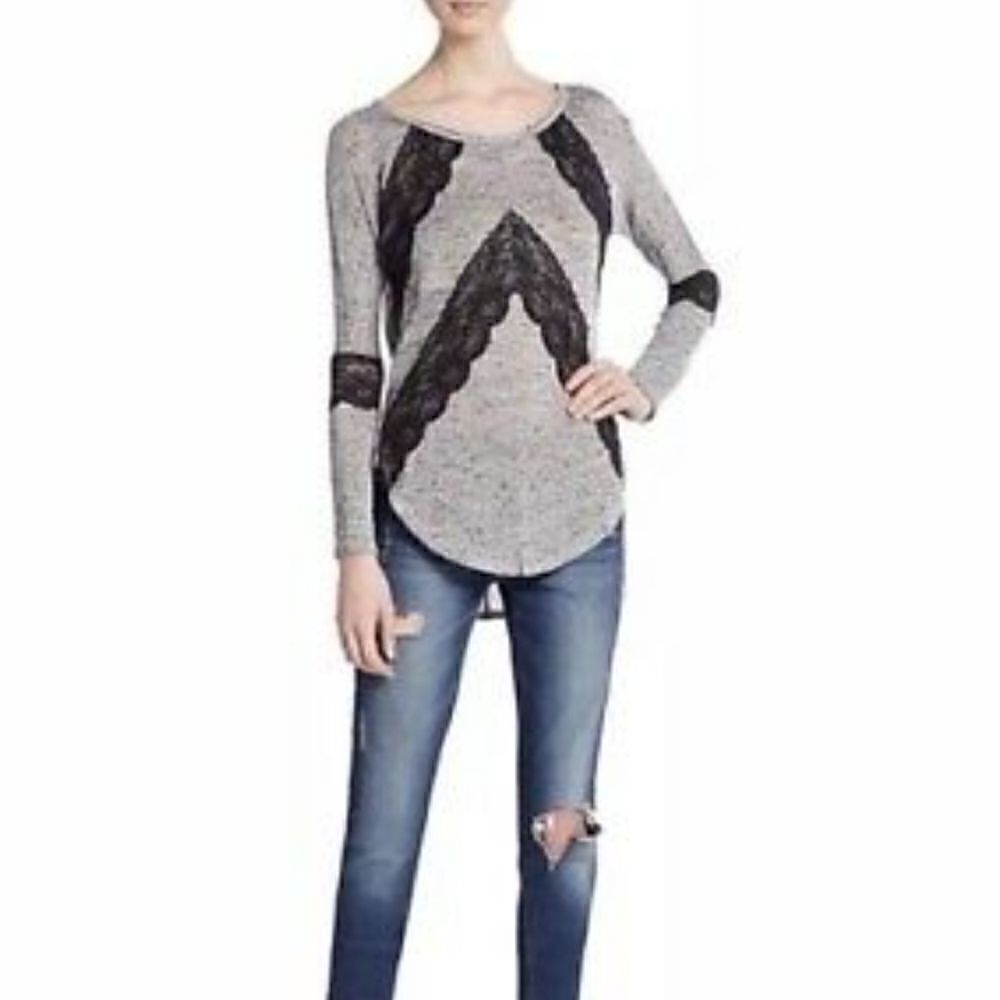 EC GRAY SAKS 5TH AVENUE GRAY SWEATER W/LACE SZ.XS